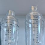 Shaker acrylic with strainer