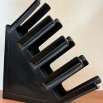 T-way pyramid holder